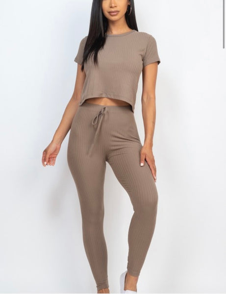 Ribbed Knit Short Sleeve Top & Leggings Set Clearance